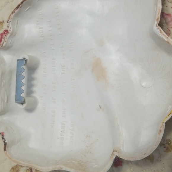 Vintage Raggedy Ann and Andy Wall Decor - Picture 12 of 13